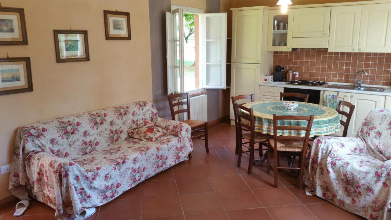 Il Fienile Del Colle Villa Pescia Buitenkant foto
